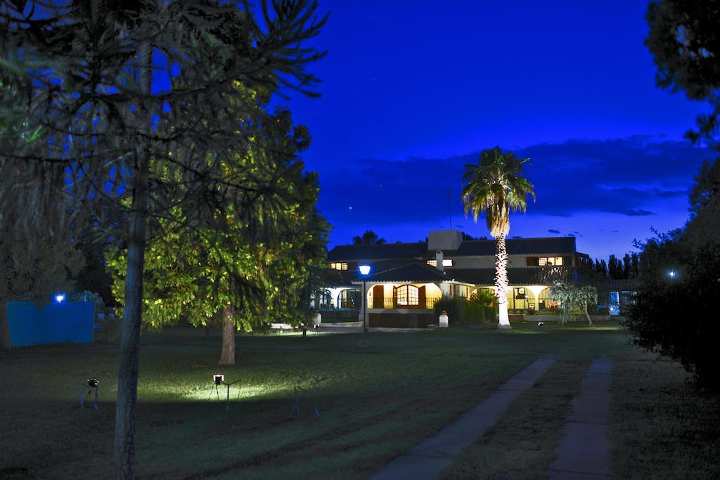 Villa Los Sauces Chacras de Coria Esterno foto