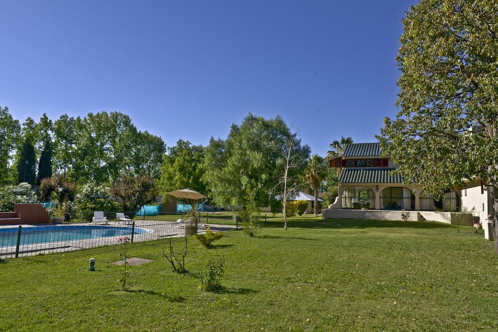 Villa Los Sauces Chacras de Coria Esterno foto
